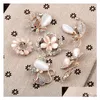 Pins Brooches CR Ювелирные изделия Новая европейская версия Opal Brooch Lily Pin Женская мода Творческая одежда