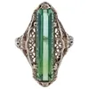 حلقات الكتلة Hyperbole عتيقة للنساء Long Square Green Green Zirconia Luxury Lady's Cocktail Party Ring Retro 2023 Jewelry