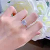 Bröllopsringar Fashion Ring 925 Sterling Silver Women Lady High Carbon 6 6mm Created Diamond Princess Cut Engagement