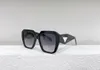 نظارات شمسية للنساء للنساء آخر مبيعات الأزياء أشعة الشمس رجال Gafas de sol Glass UV400 مع مربع مطابقة عشوائي 15ZS