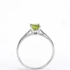 Klaster Pierścienie Kobiety Zielony Peridot Ring Sier Band 5.0 mm okrągły biżuteria z kamienia szlachetnego August Birthstone samotny R680GPN