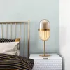 Hangende lampen droplight gecontracteerde zitkamer vloer lamp licht luxe slaapkamer stylist bureau muur van de kop een bed