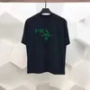 Yaz Erkek Tasarımcı Tees Casual Adam Kadın Gevşek Tees Mektupları ile Yayın Kısa Kollu Baskı Lüks Erkekler Tişört Boyutu S-XXXXL Prad T Shirt