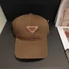 Boné de beisebol Casquette bonés de grife chapéu de luxo unissex verão casual Berretto da baseball Faixa de chapéu ajustável Letra sólida cowboy b278C