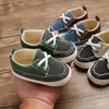 Scarpe da ginnastica 2023 Born Baby Boy e Girl Culla con suola morbida Calzature antiscivolo per bambini sportivi casual