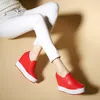 Zapatos de vestir 2023 Plataforma de mujer Altura oculta Aumento Cuñas casuales Mujer Tacón alto 10 cm Tacones Zapatillas de deporte