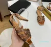 2023 Designer Flat Bottom Shoes Fashion Metal Leather Sandalen met temperament 222 BANQUET PARTY VROUWEN SCHOENEN 35-43