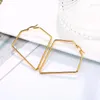 Hoopörhängen Japan Korea Oregelbunden öronring Triangel Gyllene kvinnors geometriska metalluttalande smycken för modeflickan gåva