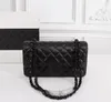 Designer Classic Chain Flap Väskor Dam Axelväska Kvinnlig Crossbody handväska Portmonnäer dammode Handväskor 2023 ny handväska plånbok