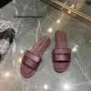 2022 Tasarımcı Terlik Sandalet Deri Küçük Koku Pastil Kontrol Kahverengi Siyah Beyaz Moda Ayakkabıları Kadın Plaj Flip-Flops Büyük Boyut