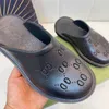 Mens Slipper op sandaal damesplatform geperforeerd g sandaal holle schoenen jelly kleuren hoge hak zomer rubber lug sole muilezels wut