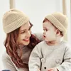 Bérets Chic couleur Pure pliable oreillette tricoté mère fille bonnets casquettes de vélo Parent-enfant bonnet chapeaux 2 pièces/ensemble