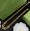 Vintage Gold Letter Cheker Chak Chunk Declara￧￣o Colar Bracelet de designer de luxo tem material de lat￣o de carimbo para mulheres de festas de casamento j￳ias com caixa