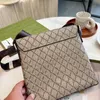 Kvinnliga män messenger väska designer axelväskor läder crossbody mode handväska stor kapacitet läder kors kropp mångsidig grön röd handväskor shopping plånbok