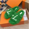 2022 YENİ Tasarımcılar Kış Lüksleri Kadın yün Terlikler kürk Kabarık Kürklü Sıcak harfler Sandaletler Rahat logo işlemeli Flip Flop boyutu 36-42 ifashion