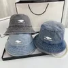 최고의 패션 데님 소재 디자이너 버킷 모자 여행 거리 사진 편지 자수 넓은 챙 모자