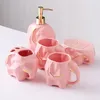 Ensemble d'accessoires de bain salle de bain en céramique européenne cinq pièces en forme d'éléphant porte-brosse à dents coup d'or créatif maison accessoires de salle de bain