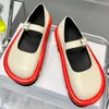 Neue beliebte Damen Designer -Slipper Schuhe Single Schuhe Frühling Sommer Design Lose bequemer lässiger dicker Sohle Loafer Einzelschuhe