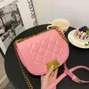 El çantası 2023 El çantası Şık yeni omuz çantası kokulu moda trendi çok yönlü bir omuz crossbody zinciri küçük kare çanta