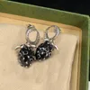 Noir grande fraise boucles d'oreilles Double lettres breloque Design mode oreille goujon femmes plein air tempérament bijoux