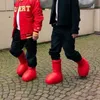 MSCHF الرجال النساء أحذية المطر المصممين كبير أحمر التمهيد سميكة أسفل الجوارب غير قابلة للانزلاق المطاط منصة بوتي الأزياء الفلكية حجم 36-45