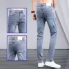 Jeans pour hommes printemps été bleu vêtements de travail petit ami serré Style coréen homme broderie mode luxe Slim Denim pantalon mâle