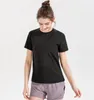 تي شيرت Lu Womens Techly Tech 2.0 Yoga Wear Ladies Sports tirts therts بأكمام قصيرة رطبة رطبة متماسكة