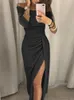 Casual klänningar elegant midi bodycon klänning kvinnor sexig off-shoulder sida slits solid kvällsfest kvinnlig mode långärmad l230221