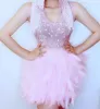 Sahne Giyim Sparkly Crystals Pembe Sırtsız Tüy Elbise Kadın Doğum Günü Partisi Headdress Show Performans Gece Kulübü Bar Dans Kostüm