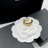 أزياء الذهب الفضة مطلي ب BAND RINGS BAGUE للرجال نساء المصمم الكلاسيكي خاتم الخطاب للجنسين للزوجين الخاتم الهدية الذكرى السنوية