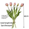 Ghirlande di fiori decorativi 5 pezziBouquet Silicone Tulipano Fiore artificiale Real Touch Bouquet di fiori finti per la decorazione di nozze Fiori Home Garen Decor 230221