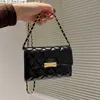 CC Wallets Oil Wax Cowhide Short Wallets With Leather Chain Mini Crossbody Card Holder Designer Bags Quilted Matelasse Vintage Hardware Multi Pocket Womens Coin