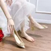 Design luxe femme princesse chaussures en cuir blanc bout pointu talons chaussures demoiselles d'honneur bouche peu profonde sexy Stiletto bout pointu robe chaussures de mariage