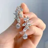 Fin Moissanite Diamond Dingle Earring 100% Real 925 Sterling Silver Wedding Drop ￶rh￤ngen f￶r kvinnor lovar engagemangsmycken
