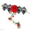 Bracelet Rouge Rose Bracelet En Métal Punk Style Gothique Bracelets Romantiques Fête Valentine Cadeau Pour Amant Femmes Mode Dentelle Bijoux De Mariage