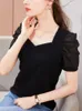 Kvinnors T -skjortor Pink Ice Silk Fashion Shirt Summer Vintage White Solid Lace Elegant Knitting Top Puff Sleeve V Neck For Women