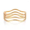 Bangle 2023 Fashion Alloy Metal Geometry Hollow Out Bracelets For Women Wave Shape Elegant Jewelry Bijoux