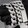 2022 Populär krossad isad 20 mm VVS Moissanite Diamond 925 Silver Miami Cuban Link Chain