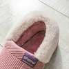 Slippers warme pluche dames indoor slippers zachte faux bont liefhebbers home katoen slipper winterschoenen vrouw mannen vloer glijbanen sh10302 z0215