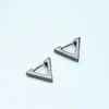 Boucles d'oreilles créoles Huggie 2023 Simple Punk Triangle petit crochet pour femmes hommes mode alliage femme homme bijoux Cool Hip Hop fête cadeaux