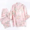 Vêtements de nuit pour femmes Printemps et été Japonais Kimono Style Femmes Gaze Coton Pyjama Ensemble Floral Imprimé Cardigan Pantalon