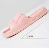 Slippers Home Slippers Men Summer Femmes Cloud Slides Intérieur Mute Nonslip Bathing Flip Flop Sandals Femme Summer 2023 Dropshipping Z0215