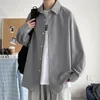 남자 캐주얼 셔츠 남자 한국 패션 흰색 긴 소매 2023 남성 Harajuku 검은 셔츠 남성 버튼 업 블라우스