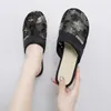 Slippers dames zomer slippers baotou chinees borduurwerk bloemen sandalen dames casual flip flops nationale indoor outdoor schoenen z0215 z0215