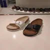 Designer de chinelos alemães BirkinStocks Alemanha Slippers Madri Boken Sapatos femininos Sandals de cortiça sapatos de praia