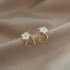 S3465 Orecchini a forma di fiore carino con ago in argento S925 per gioielli di moda S925 per orecchini scavati con strass da donna
