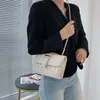 Bolsas de noite Trend Lattice Bolsa de ombro pequena feminina Couro de luxo a tiracolo para mulheres 2023 Bolsas mensageiro com corrente de grife