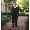 Zestawy odzieży chłopcy Blazer Zestaw Velvet 3 -częściowy impreza ślubna smoking Formalne spodnie kurtki kamizelki ubrania dla dzieci strój mody W0222