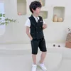 衣類セット男の子夏のソリッドベストシャツショーツフォーマルドレスキッズチッズウエストコートクールな服セットチャイルドスクールユニフォーム幼児タキシード