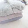Slippers desenho animado chinelos fofos coala formato em casa sapatos de algodão, garotinha quente de inverno sapatos internos planos piso casual não -lip rosa cinza z0215